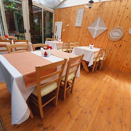 Hotel Vila 60 Тирана Экстерьер фото