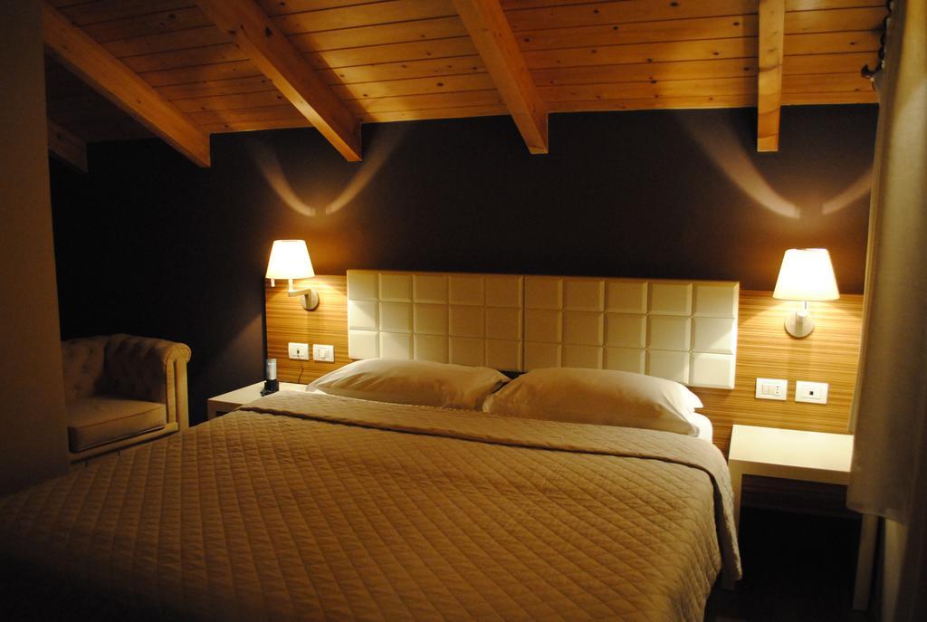 Hotel Vila 60 Тирана Экстерьер фото